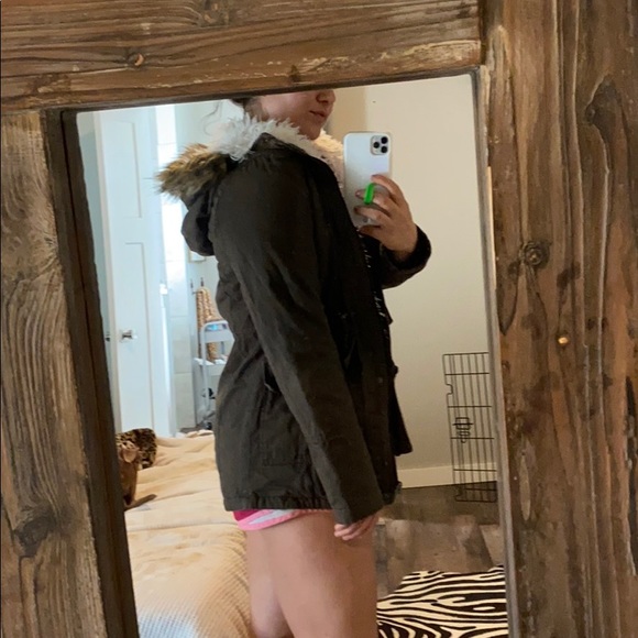 Olive green jacket - Picture 2 of 3